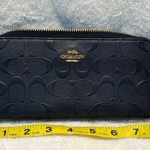 Coach wallet navy zip around